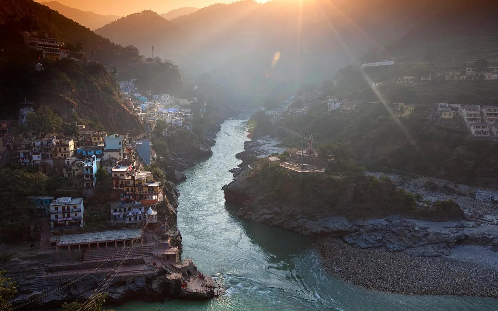 Река ганг страна. Гималаи Индия река ганг. Индия река ганг (Уттаракханд). Река ганг в Индии природа. Долина реки ганг.