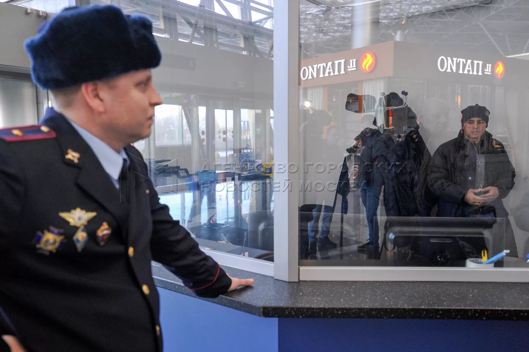 ЛОВД В аэропорту Внуково. Лу МВД В аэропорту Внуково. Линейный отдел полиции Внуково аэропорт. Начальник транспортной полиции аэропорта Внуково. Мр лу внукова