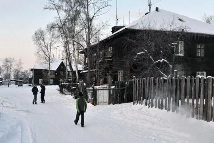 Трамвай ангарск рвз. Микрорайон майск. Майск фото. Майск фото. Поселок майск ангарск.
