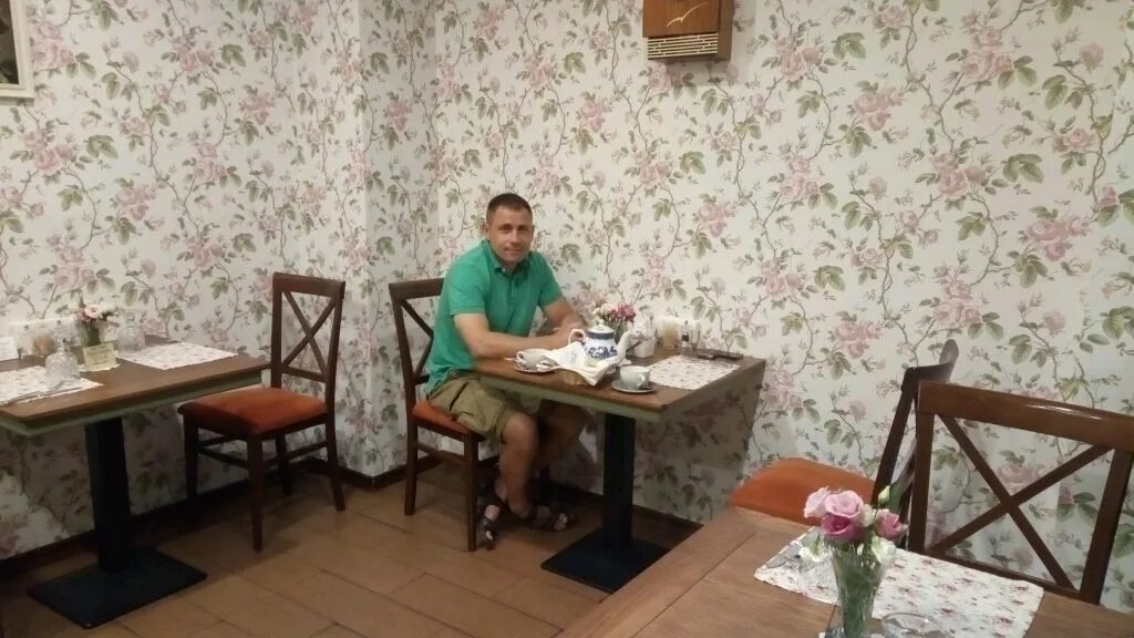 Паштет толмачева. Толмачева 23 екатеринбург паштет. паштет толмачева 23. свердловская область екатеринбург улица толмачёва 23 паштет. паштет ресторан екатеринбург.