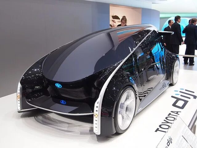 Автомобиль гибрид фото Toyota готовит к выпуску универсал Prius :: Autonews