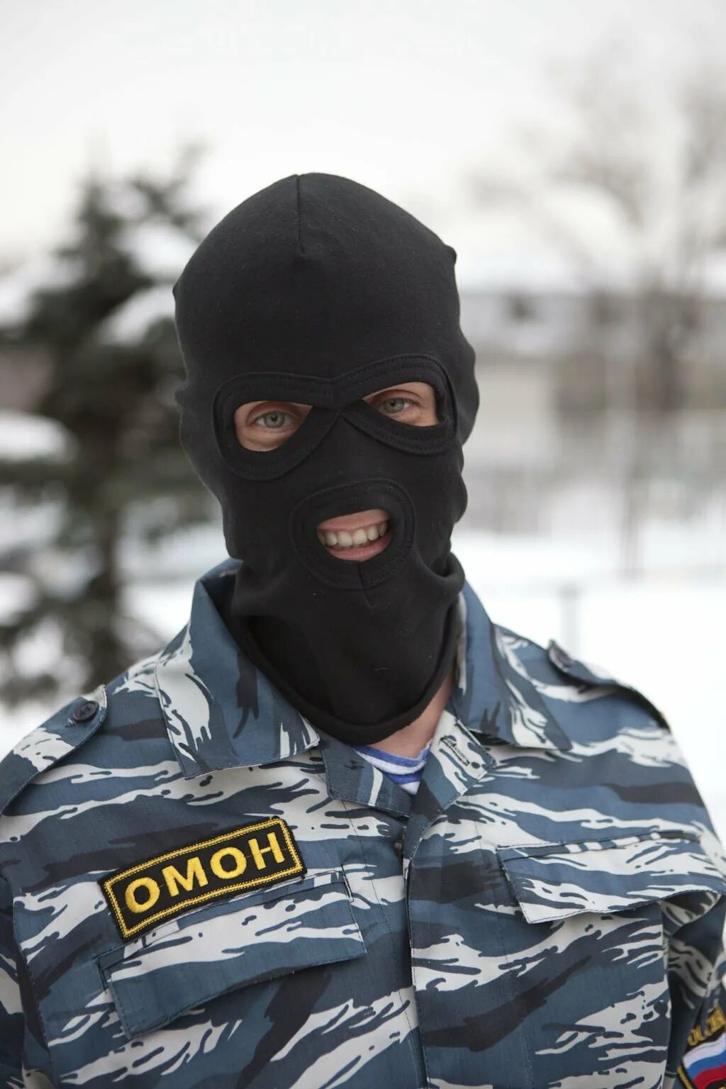 мужчина удивлён. мужику разворотило лицо. мужику разворотило лицо. мистер перри липодистрофия. некрасивое мужское лицо.