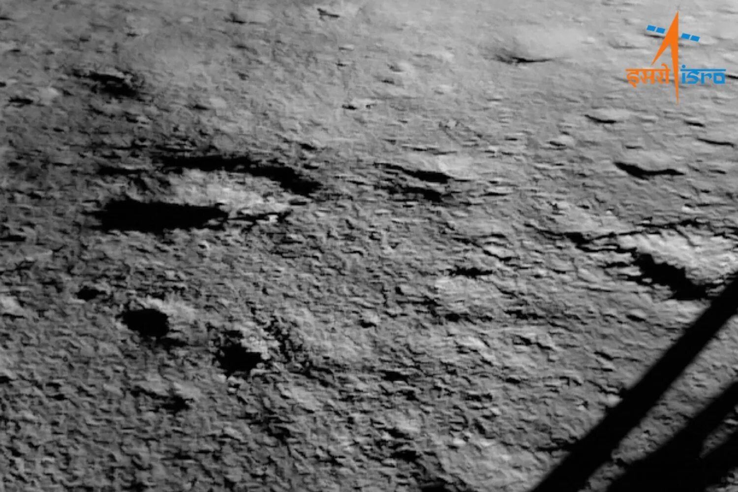 Американцы на луне обнаружили аппарат ссср. Спутник LRO снимки Луны. Снимки с Луноход-1 с поверхности Луны. Чандраян 2 снимки Аполлона. Chandrayaan-3.