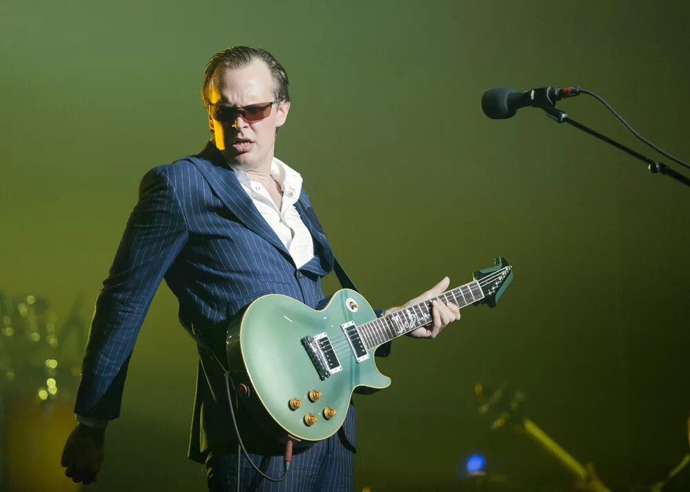 Джо Бонамасса. Joe Bonamassa фото. Джо Бонамасса в детстве. Джо Бонамасса личная жизнь жена. Блюз джо бонамасса