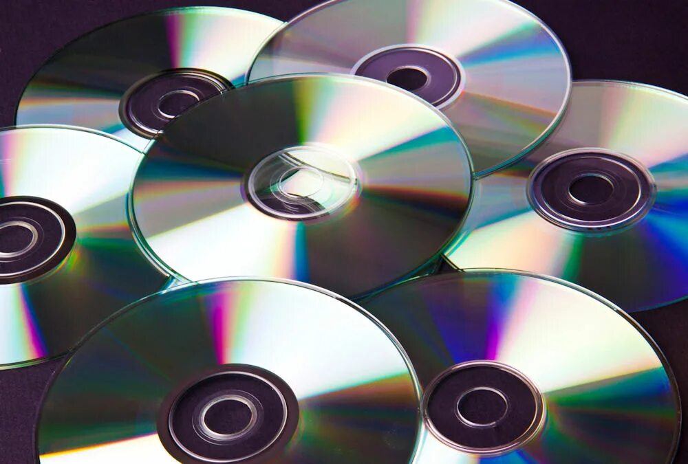 Лазерный компакт-диск (CD, CD-ROM).. Оптические лазерные диски. Оптические диски CD. Оптические диски CD И DVD.