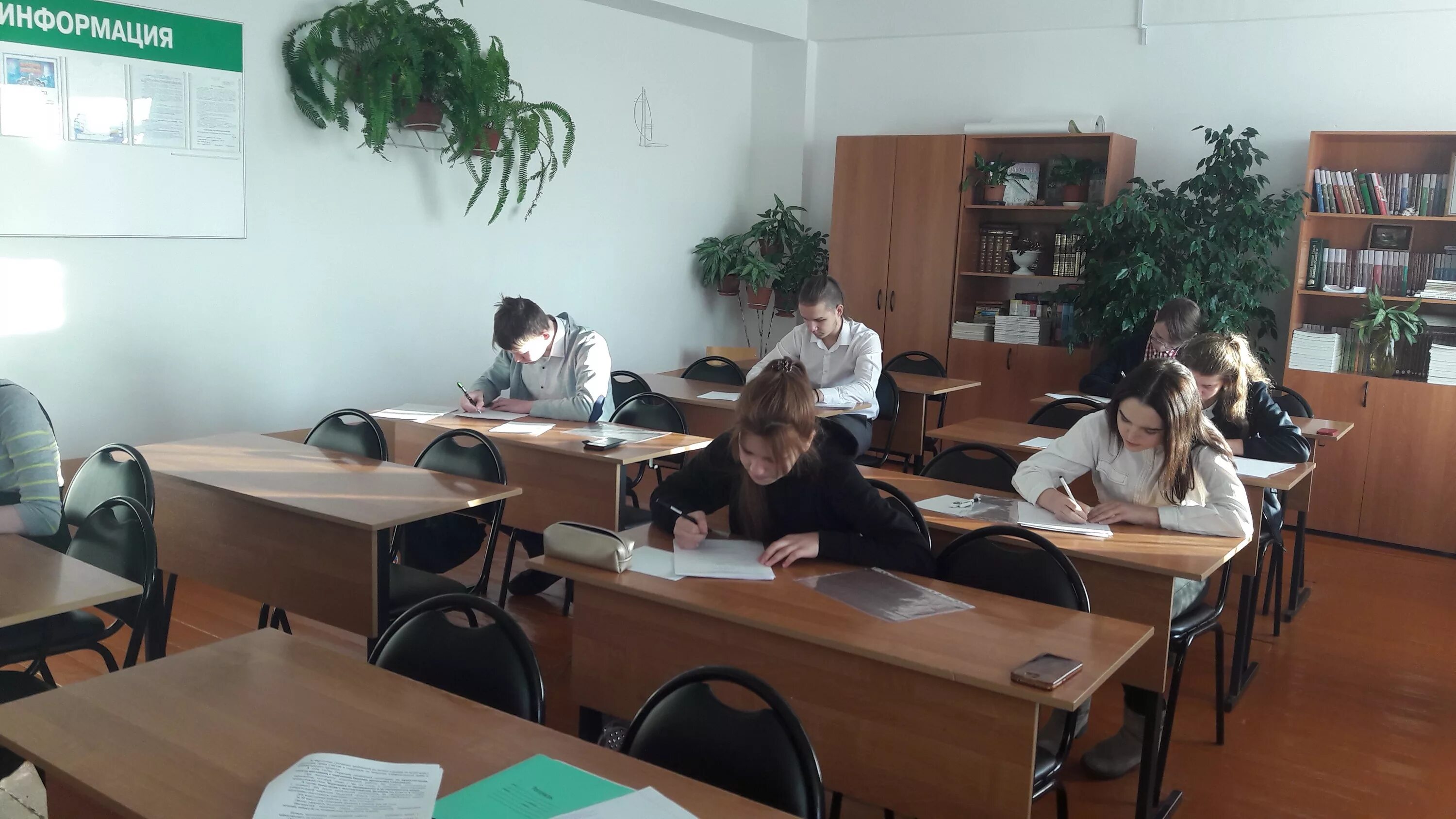 янинская сош 2013 год. школа зубово гарден. школа знание зубово. мобу цо зея. центр образования знание зубово.