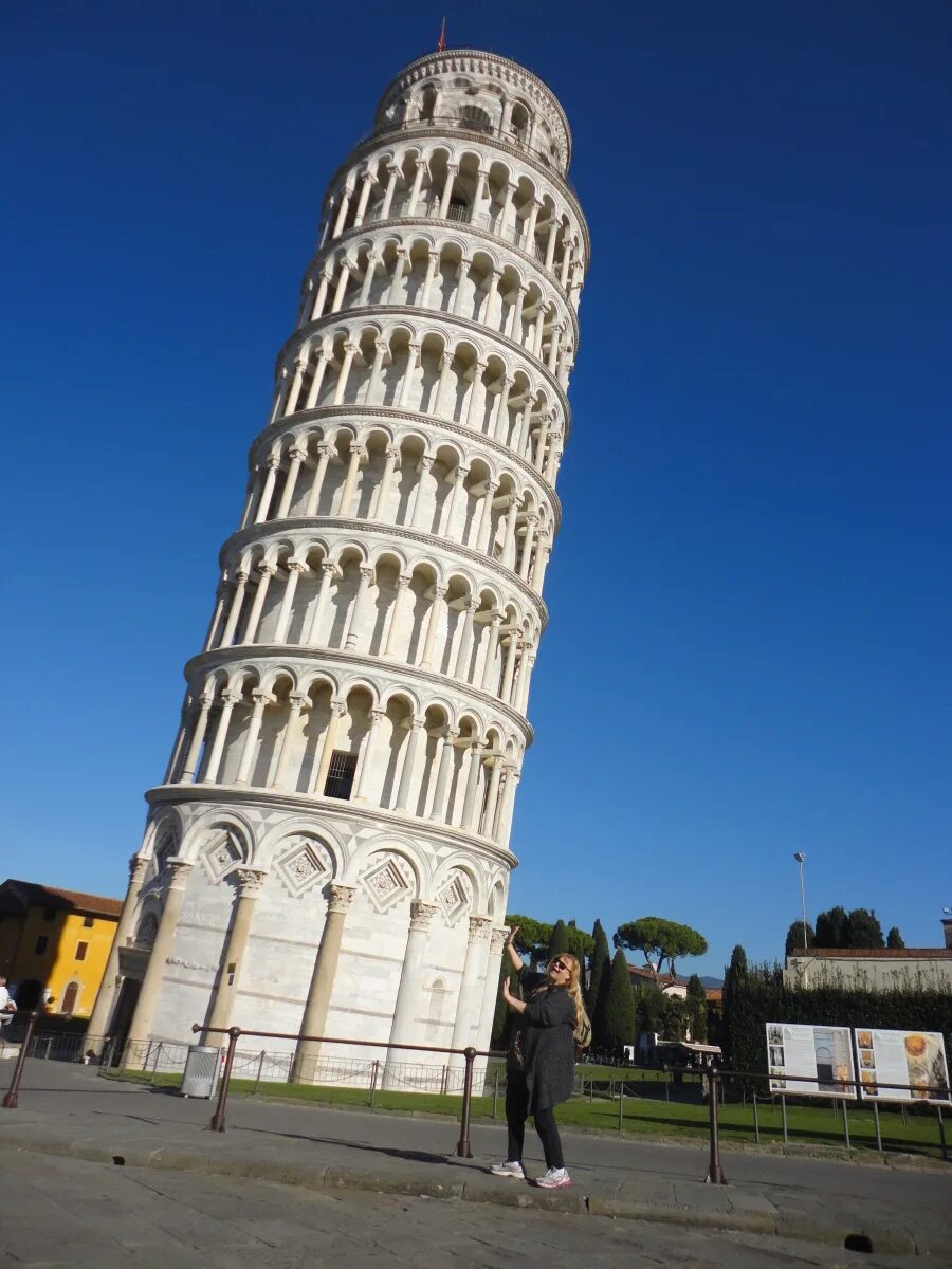 пизанская башня в высоком разрешении. пизанская башня архитектура. город с падающей башней 4. пизанская башня италия. италия пензиская башня.