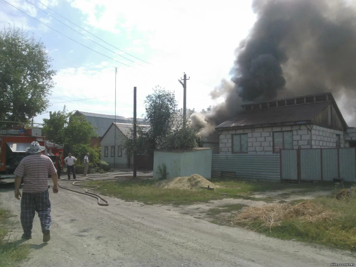 Погода селе миллерово. Село Миллерово. Пожар в Миллерово вчера. МЖК Миллерово. Пожар в Миллерово 28.06.2021.