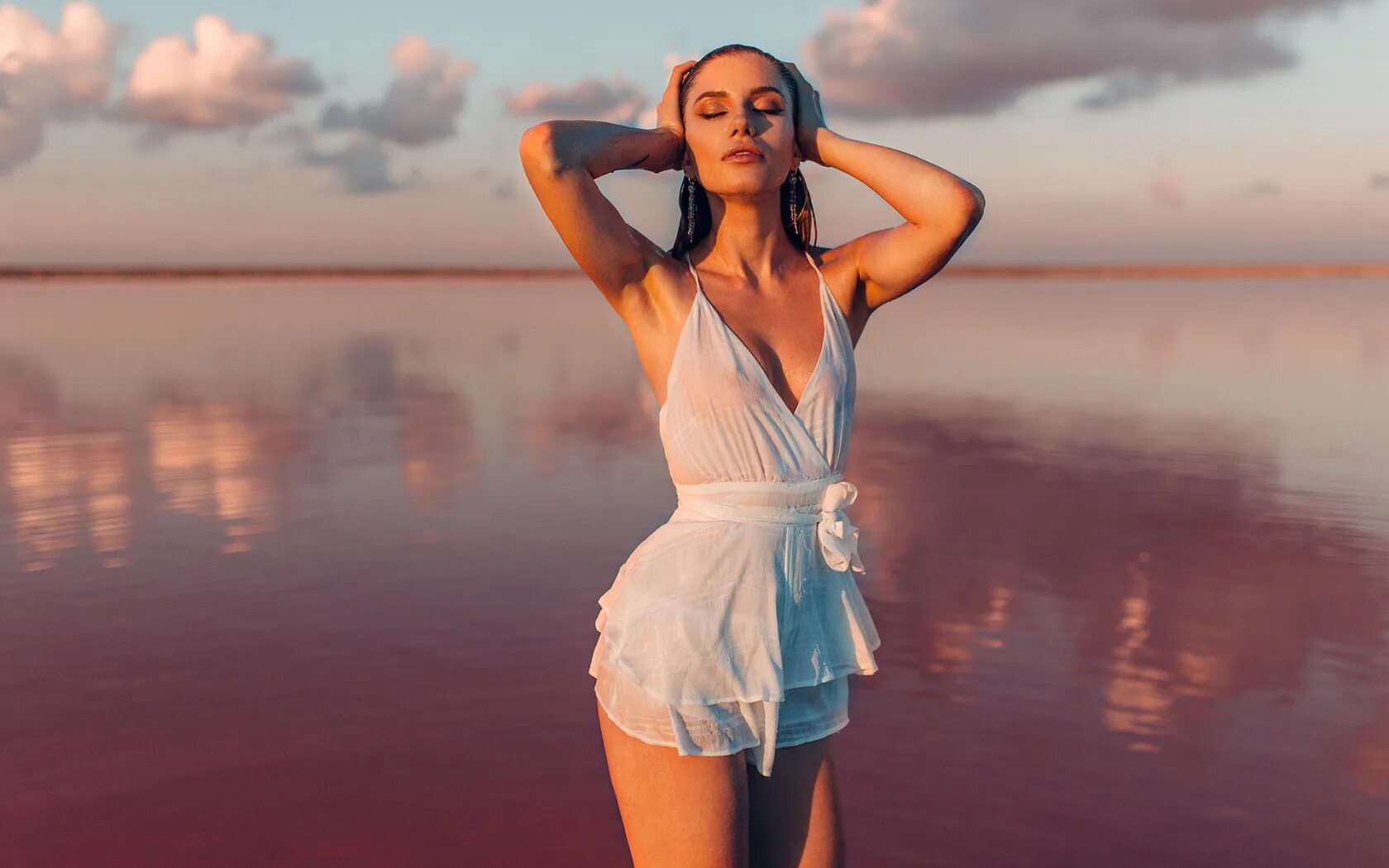 Девушки живую фотки. Девушка в поле. Bogdana кадрицкая. Красивые девушки в живуе. Девушки живую фотки.