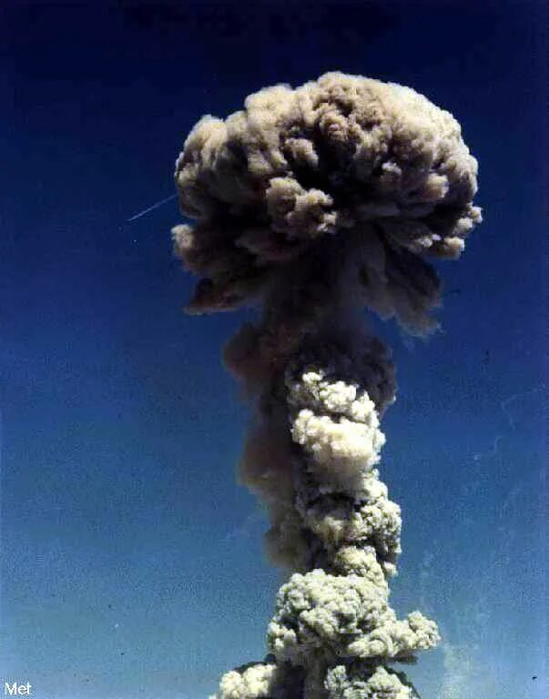 Ядерный взрыв. Термоядерный взрыв. Атомный взрыв. Ядерный гриб. Ядерный термоядерный взрыв