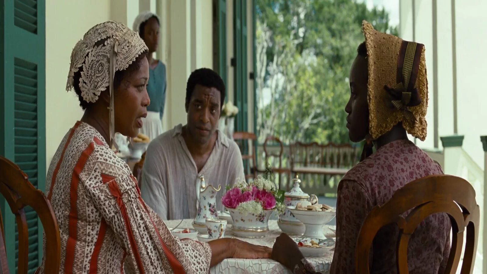 эшлинн йенни. рабыня для богача 3. задания для рабыни. женщина прислуживает мужчине. рабыня для богача 3.