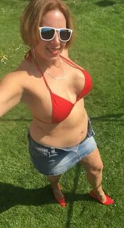 Curvy Claire Twitter'da.
