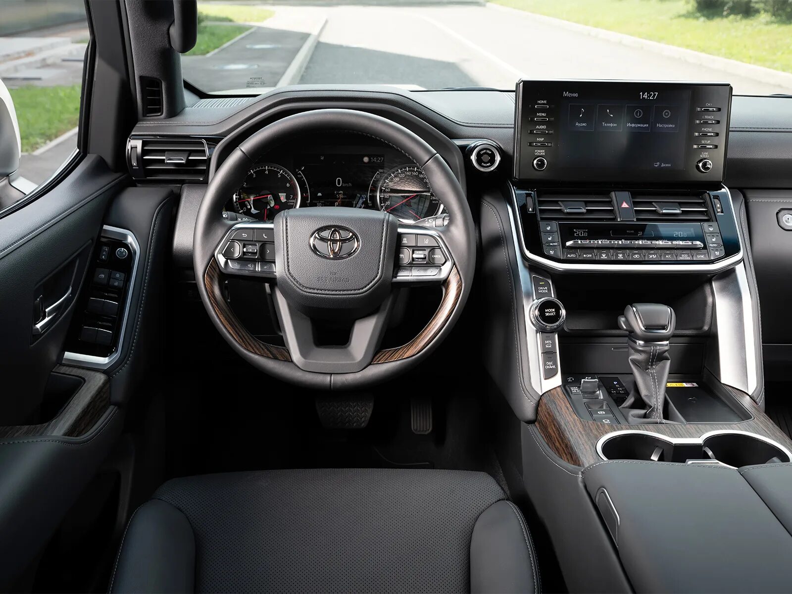 тойота 300 крузер салон. интерьер toyota land cruiser 300 70th anniversary. тойота 300 крузер салон. Toyota land cruiser 300 салон. Toyota land cruiser 300 2022.