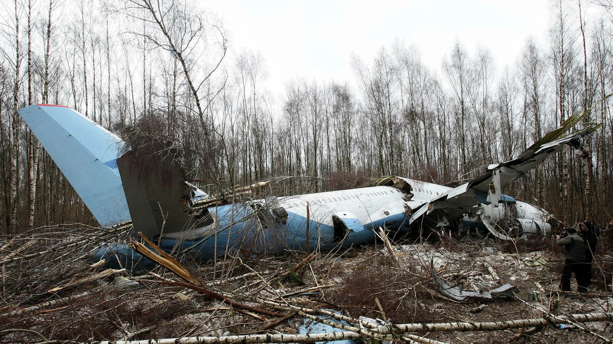 Упал самолет сегодня в ивановской области. Ту 204 Внуково катастрофа. Самолёт ту 204 авиакатастрофа.