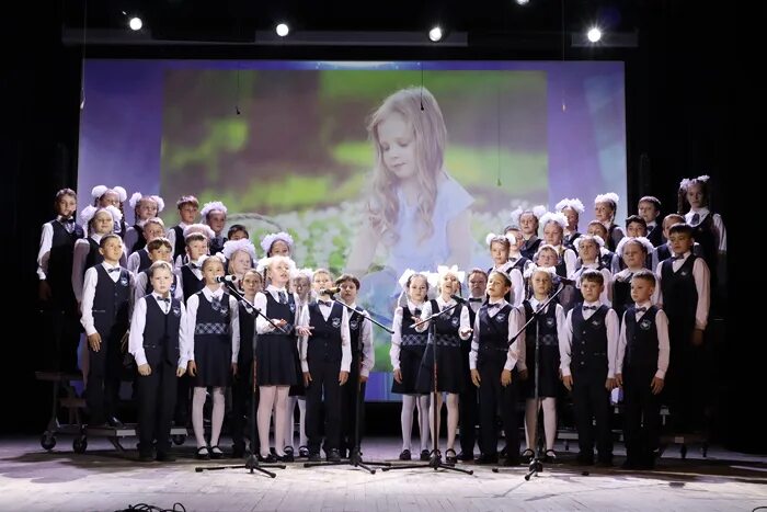 концерт в школе. детский хор 2023. детский хор 2023. беляночка вокально хоровая студия мытищи. хоровой коллектив.