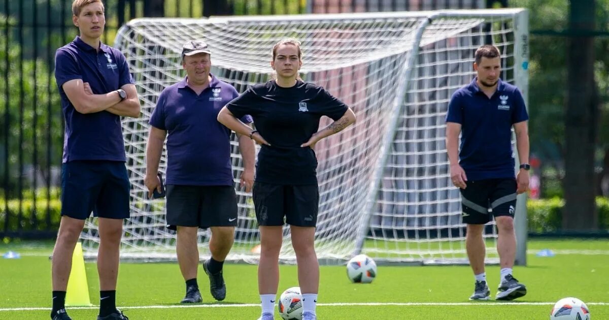 Арсенал 2009 тренер. Рфс обучение тренеров. Тренер нижнего новгорода по футболу. Академия рфс. Рфс обучение тренеров.