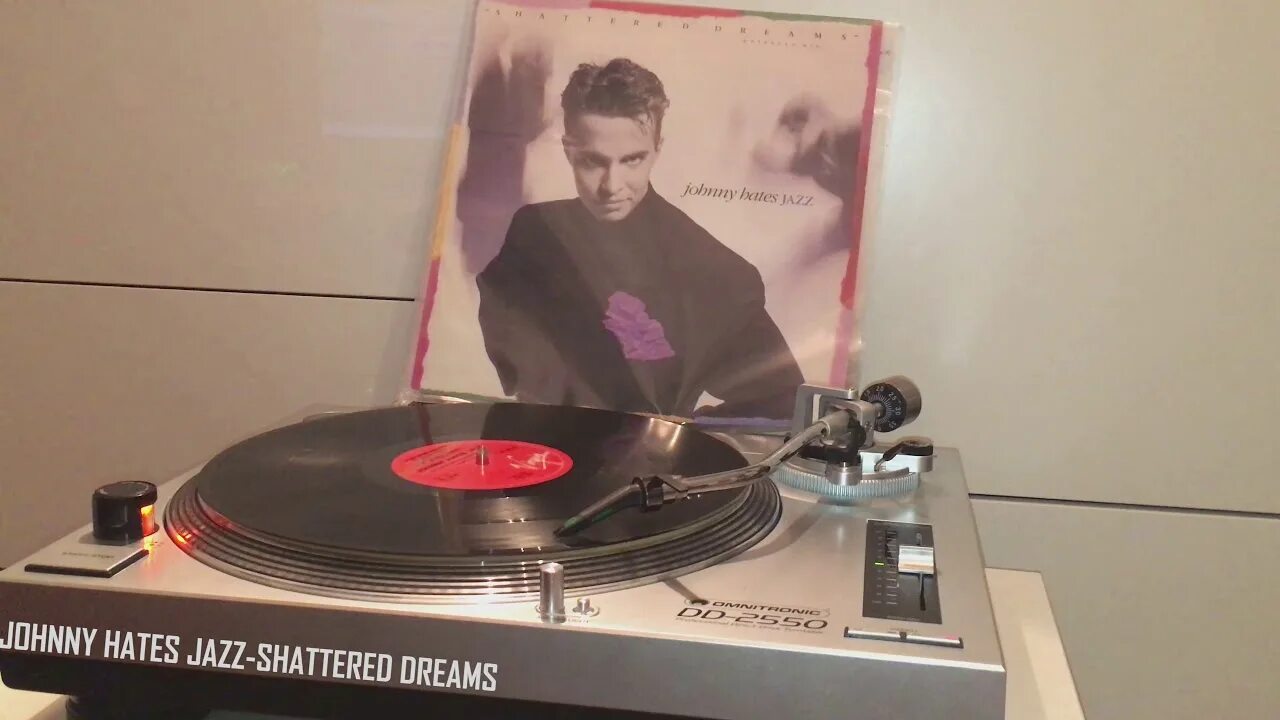 Johnny hates Jazz. Shattered Dreams Jazz Johnny. Johnny hates Jazz_Shattered Dreams 1987 фото. Johnny hates Jazz - Shattered Dreams Single.