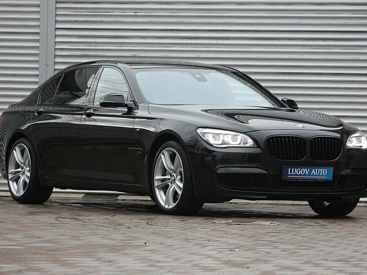 Бмв 750 f01. BMW 750li f02. БМВ 750 li. BMW 750li XDRIVE f01. BMW f02 750li XDRIVE.