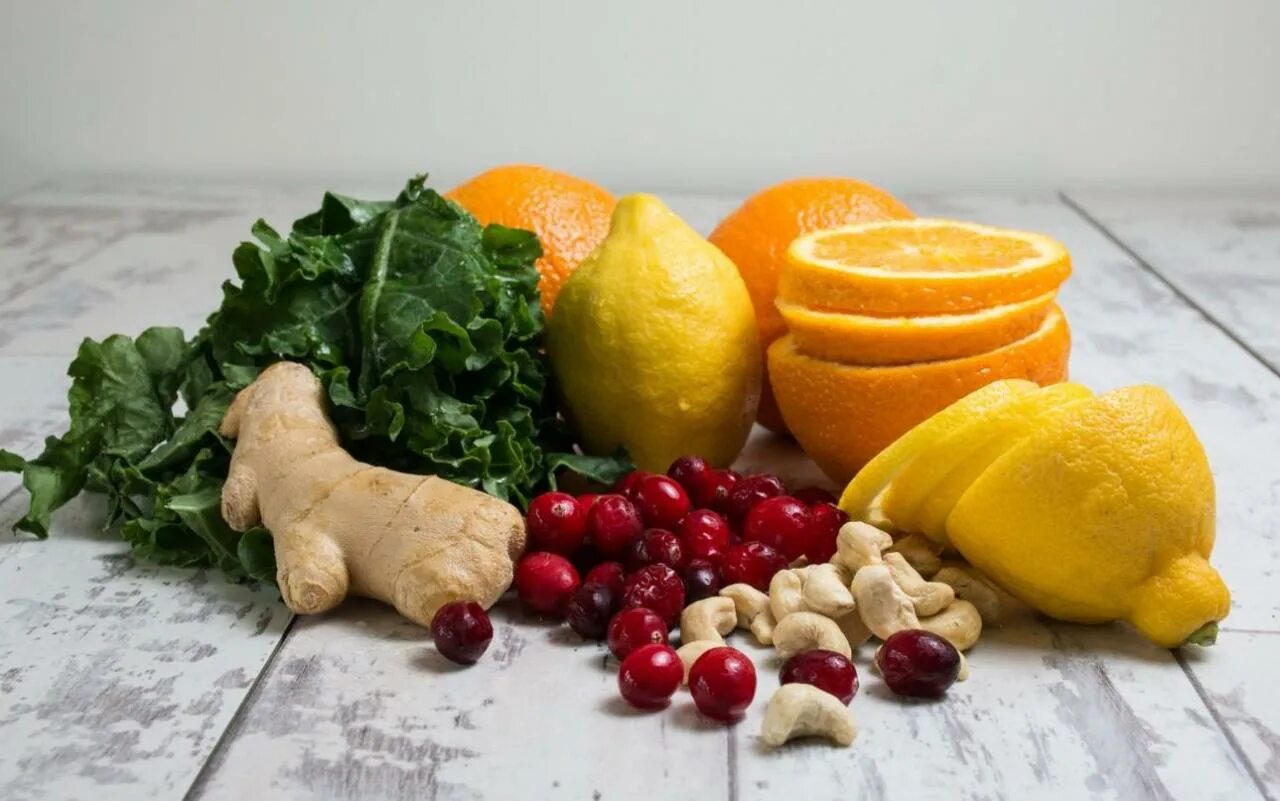 Immunity health. Укрепляющие фрукты. Здоровое питание фон. Лимоны фон. Укрепляющие фрукты.