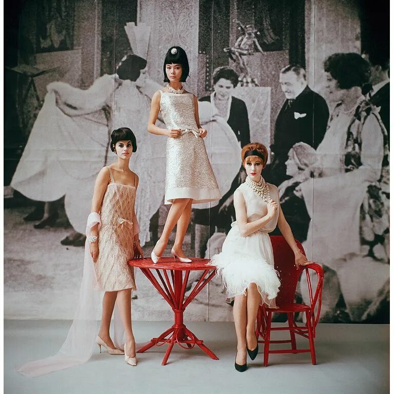 Советские манекенщицы в Париже 1961. Манекенщица 60-х годов. Платья 1920-х годов. Ретро показ мод.