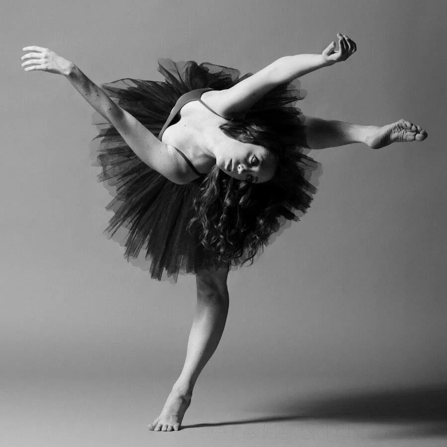 Christopher Peddecord Photography балет. Девушка танцует. Балерина фотосессия.