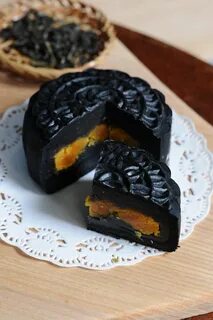 Черное лакомство