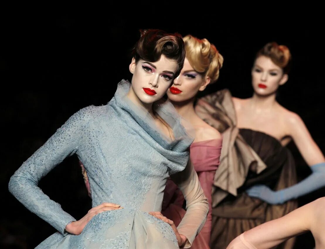 Models presented. Модели диор волосы. models dior instagram photo.