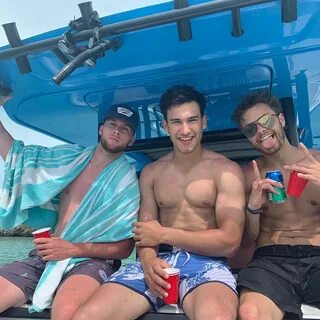 Alexis Superfan S Shirtless Male Celebs Peyton Meyer Shirtless IG Pics.