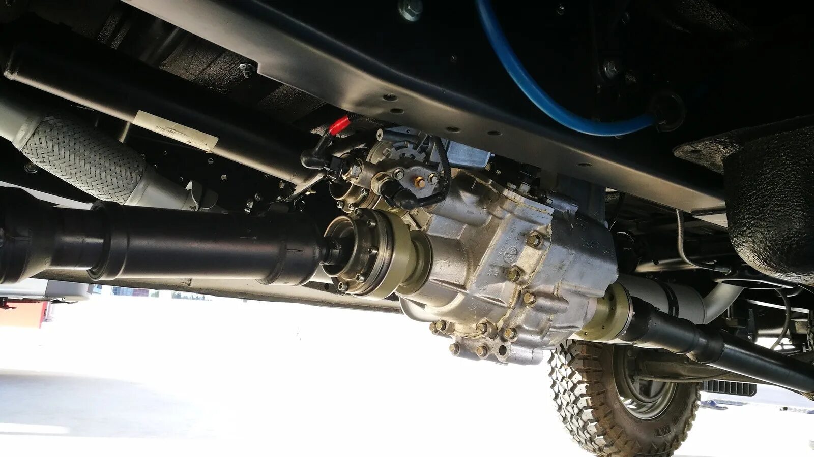 раздатка газ соболь 4х4. трансмиссия газ соболь 4на4. соболь 4х4 трансмиссия. соболь 4х4 трансмиссия рама. трансмиссия газель соболь 4 вд.