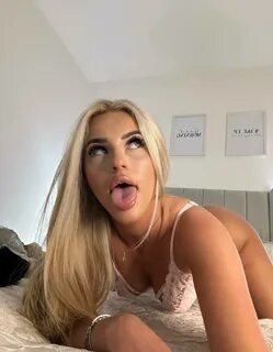 Sophie Aspin (sophaspinx) Nude OnlyFans Leaks (5 Photos) 