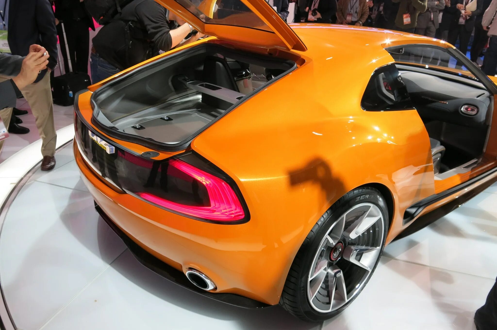 Kia gt4 Stinger. Kia gt4 Stinger Concept. Kia Stinger концепт. Kia gt Concept.