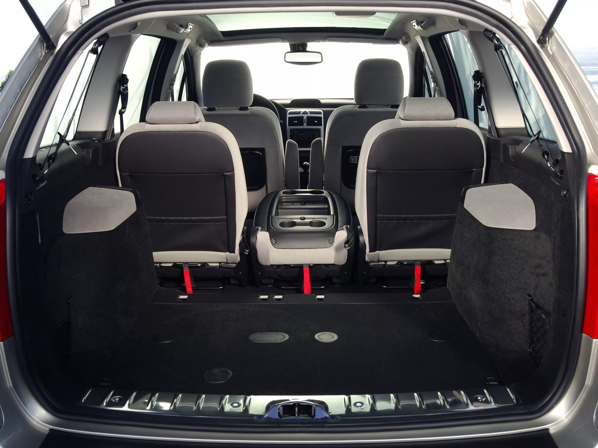 Chery tiggo 8 салон. черт 7 мест. черт 7 мест. чери кросс еастар.