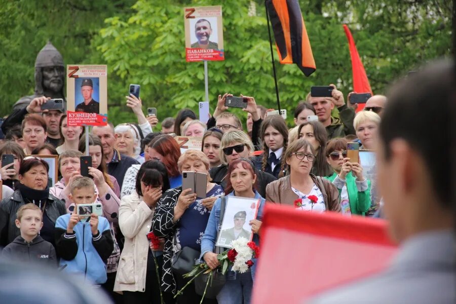 День Победы парк. День Победы в парке Победы. Победный май. День Победы горный.