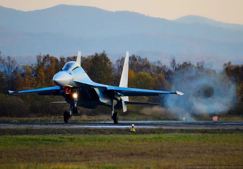 Посадка истребителя. Су-27 Саваслейка. Миг 31 Саваслейка. 22 Гвардейский истребительный полк аэродром Центральная-угловая. Су 30м.