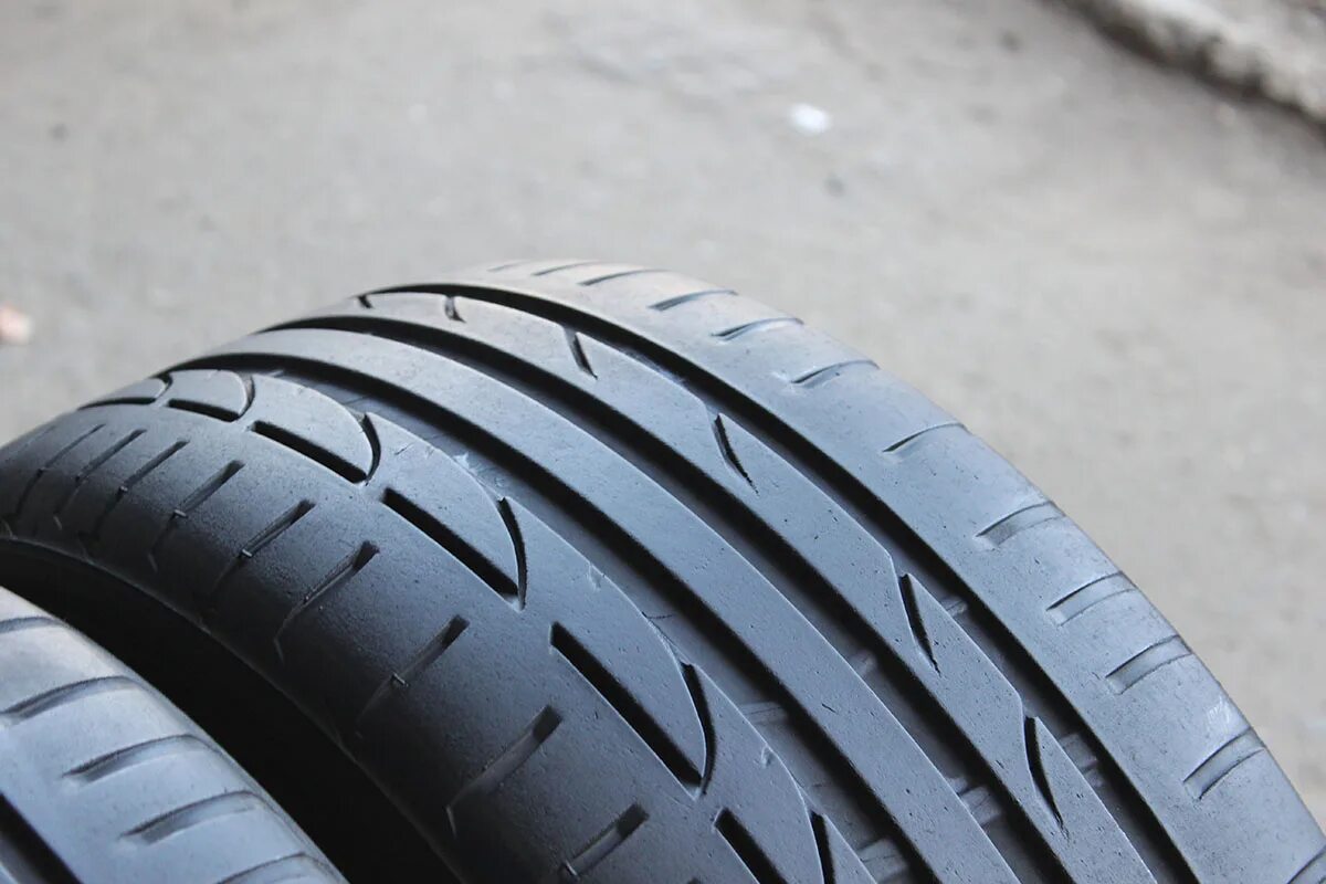 Potenza s001. Bridgestone potenza s001 r18. Bridgestone potenza s001 r18. Шины бриджстоун потенза. 245/40 r19.