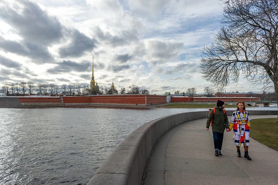 Погода на лето в спб. Питер 2020 лето. Климат Питера. Питер лето 2010. Лето СПБ 2018.