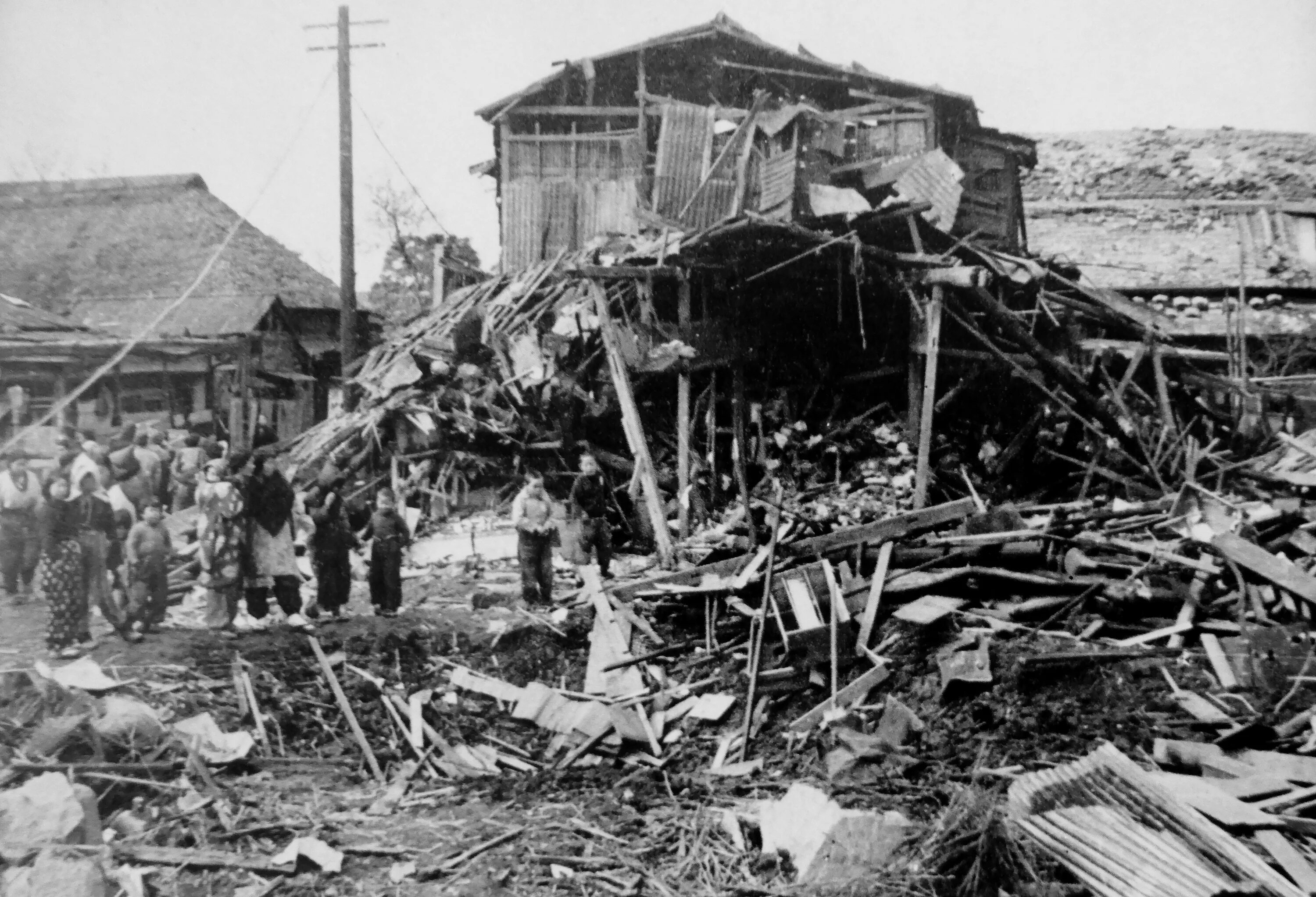 Послевоенная япония 1950. Оккупация японии 1945. Послевоенная япония 1950. Япония в послевоенный период. Бомбардировки токио 1945.