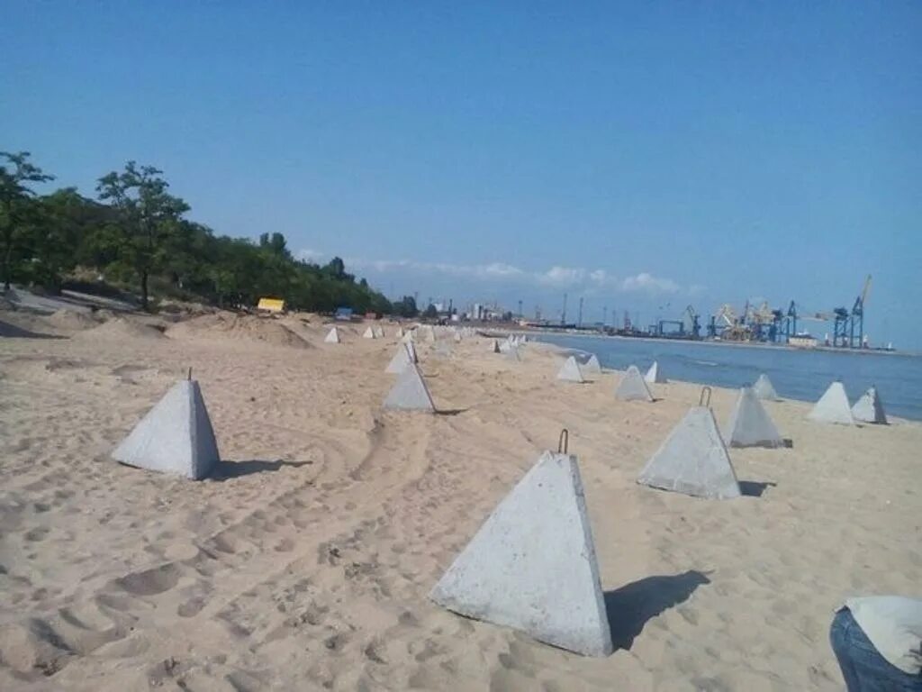 Купаться в мариуполе