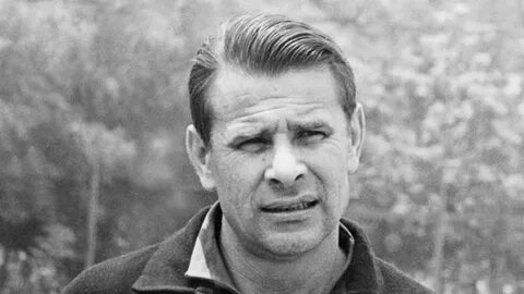 Лев 1990