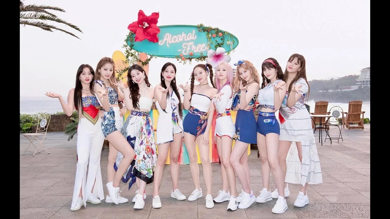 Twice be as one. Твайс 2025. группа twice 2025. камбэк твайс.