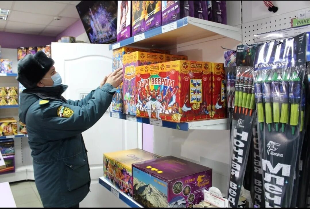 Со скольки можно продавать пиротехнику