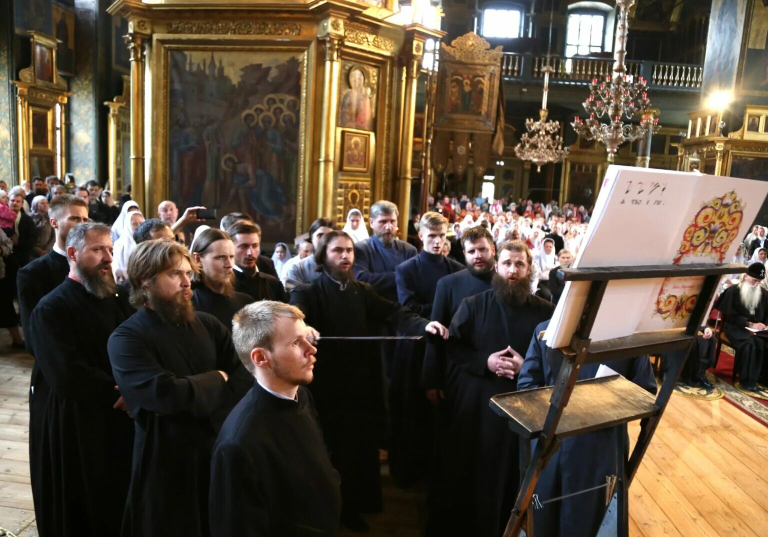 Старообрядческие песнопения. Староверское пение. Старообрядцы поют. Певчие староверы.