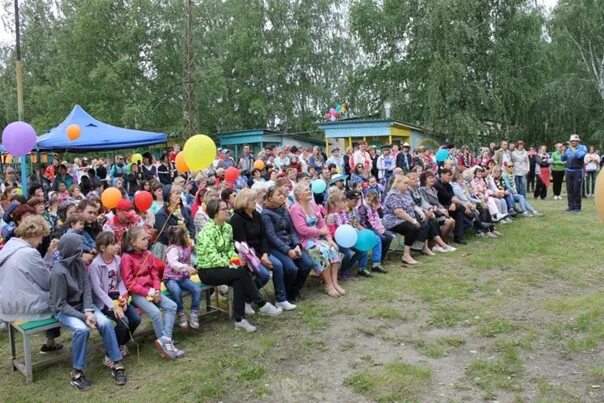 Солнечный берег касарги. База уралец касарги. база отдыха уралец на озере касарги. озеро касарги солнечный берег. база отдыха солнечный берег касарги.