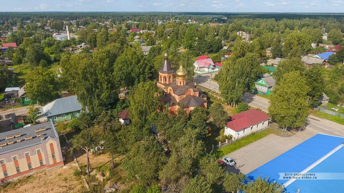 Пестово новгородская область школы. Г Пестово Новгородской области. Церковь Пестово Новгородской области. Церковь в в Пестово Новгородской.