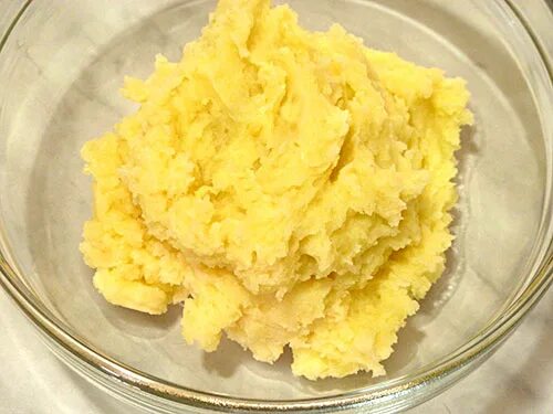 Картофельное пюре для пирожков. Картофельная начинка. картофельная начинка для пирожков. начинка для пирожков с картошкой.