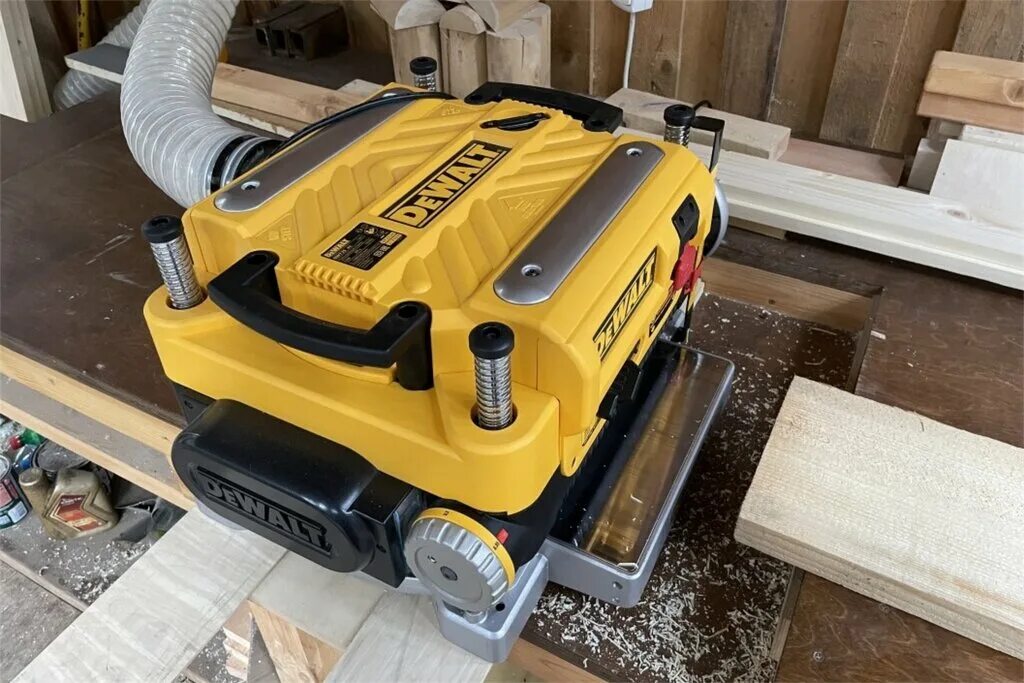 DEWALT dw735-KS. Рейсмусовый станок DEWALT dw735. Рейсмусный станок DEWALT 1800 Вт, Макс. Ширина 330 мм dw735-KS. Рейсмус DEWALT dw735 новый.