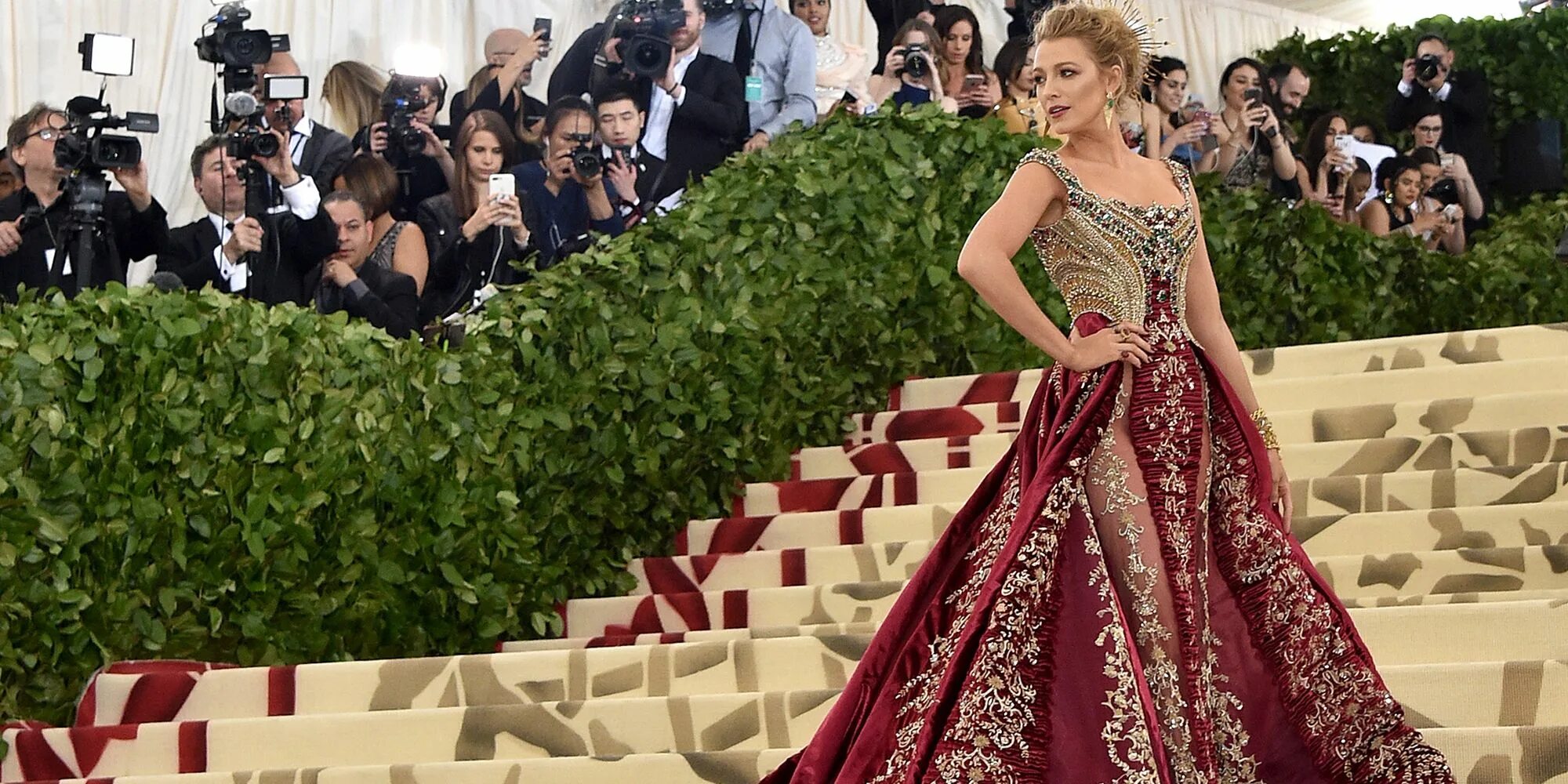 Блейк Лайвли мет Гала. Блейк Лайвли met Gala 2018. Блейк Лайвли мет Гала 2019. Блейк Лайвли Гала 2022.