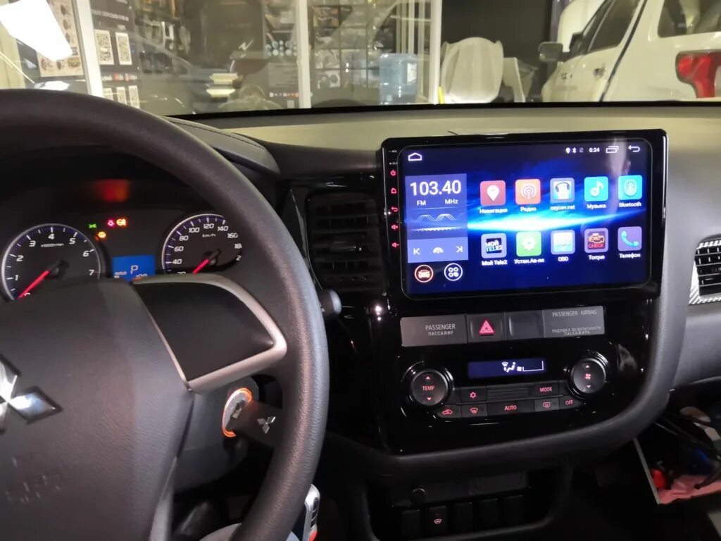 Магнитолы android магазин. Магнитола андроид Mitsubishi Outlander XL. Mitsubishi Outlander 2020+ 10 дюймов магнитола. Mitsubishi Outlander XL магнитола 9 дюймов. Mitsubishi Outlander 2022 9 дюйм магнитола.