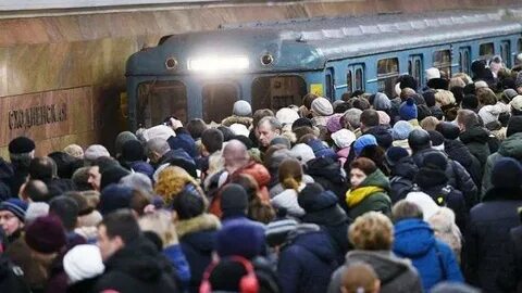 Нас ссорились поезда