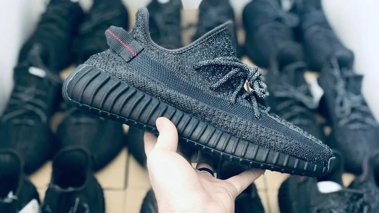 Adidas yeezy оригинал. Adidas Yeezy Boost. Кроссовки adidas Yeezy Boost. Adidas Yeezy 350. Adidas Yeezy Boost 350 v2.